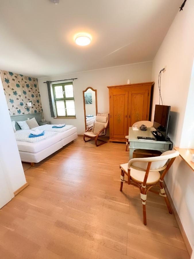 Kornmuehle Doppelzimmer Muehlenstein Mellenthin Exterior foto